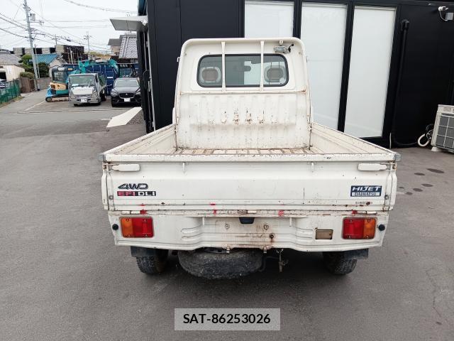 Daihatsu HIJET TRUCK 2000 8646755-5