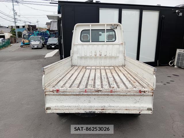 Daihatsu HIJET TRUCK 2000 8646755-9