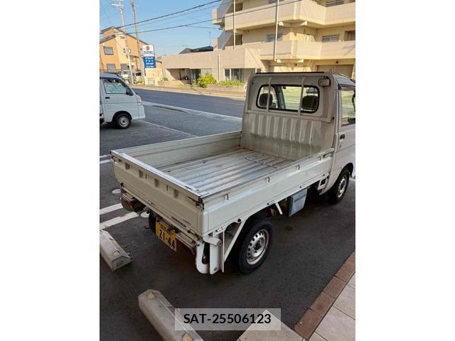 Daihatsu HIJET TRUCK 2011-08 8649375-11
