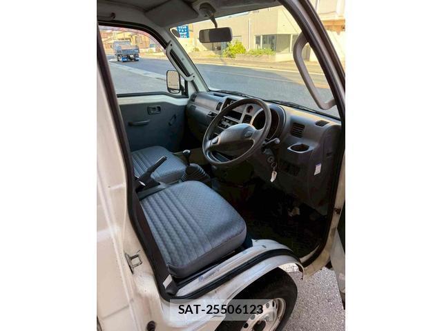 Daihatsu HIJET TRUCK 2011-08 8649375-4
