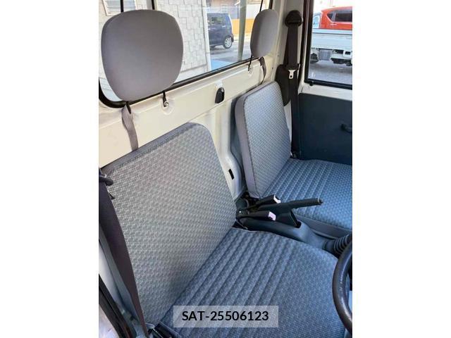 Daihatsu HIJET TRUCK 2011-08 8649375-5