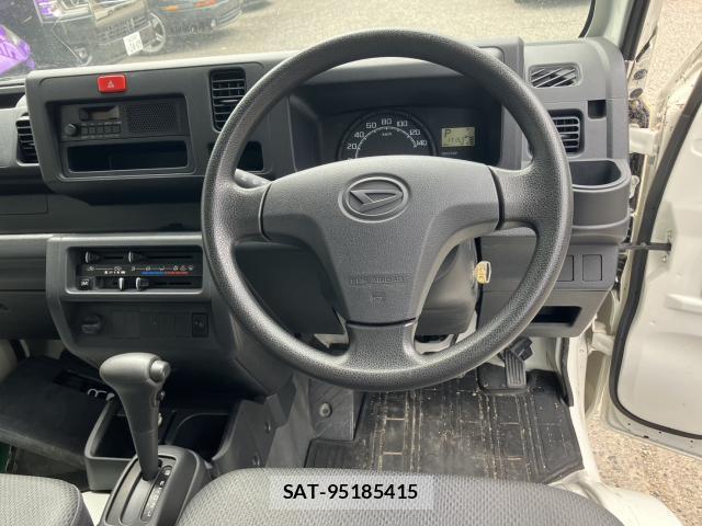 Daihatsu HIJET TRUCK 2016-06 8650120-2