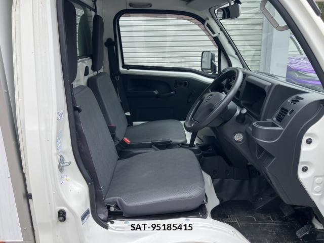 Daihatsu HIJET TRUCK 2016-06 8650120-3
