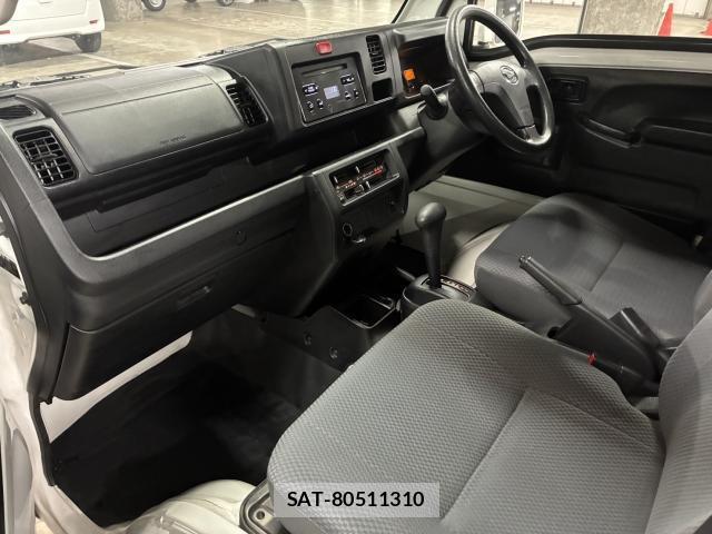 Daihatsu HIJET TRUCK 2018-06 8652802-11
