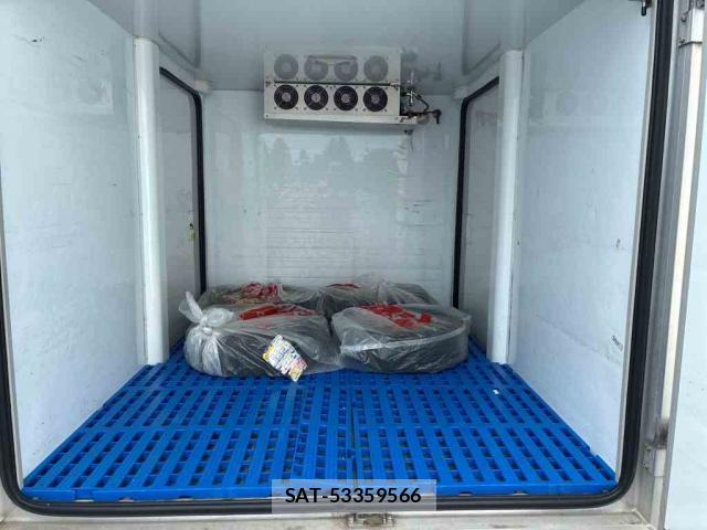 Daihatsu HIJET TRUCK 2018-06 8652902-3