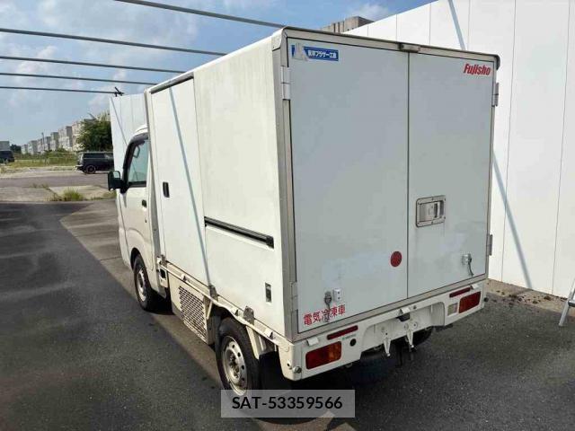 Daihatsu HIJET TRUCK 2018-06 8652902-8