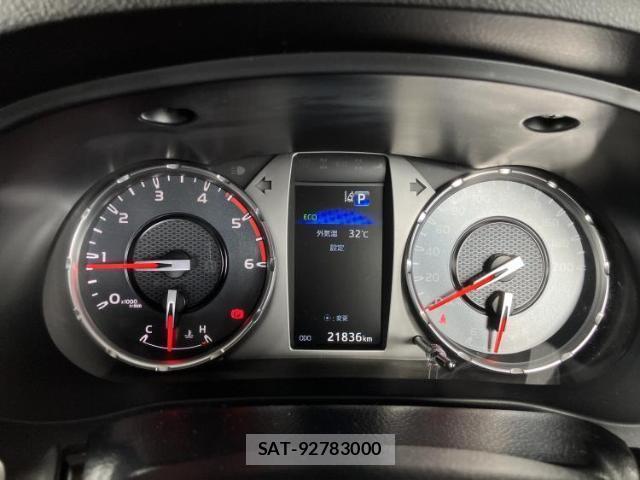 Toyota HILUX 2023-07 8652639-11