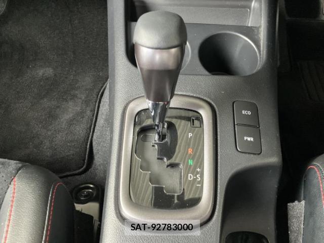 Toyota HILUX 2023-07 8652639-15