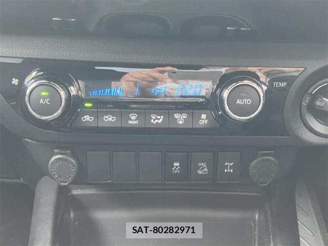 Toyota HILUX 2019-06 8653576-12