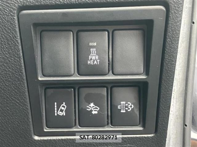 Toyota HILUX 2019-06 8653576-13