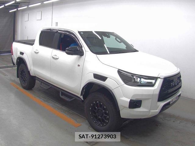 Toyota HILUX 2022-08 8647076-4