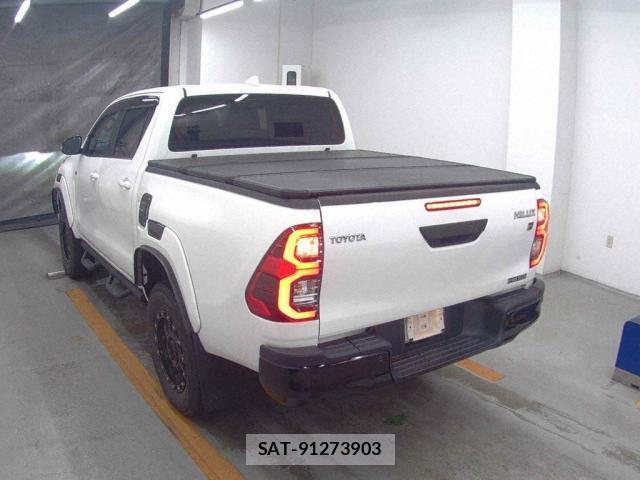 Toyota HILUX 2022-08 8647076-5