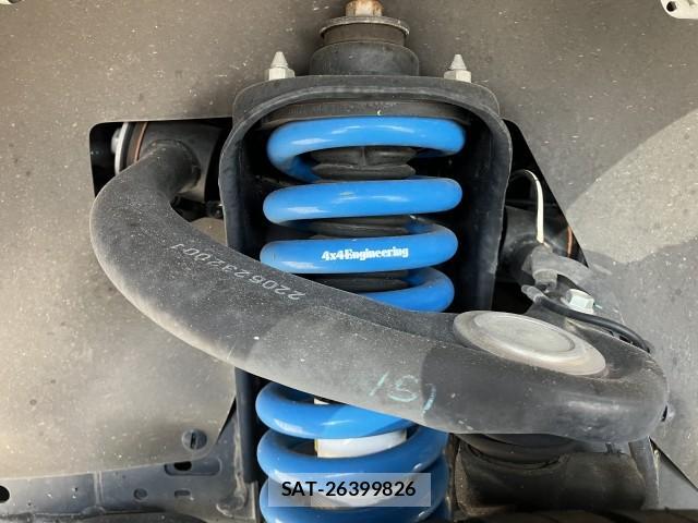 Toyota HILUX 2023-08 8647358-7
