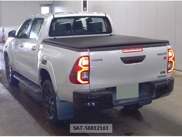 Toyota HILUX 2024-07 8647392-1