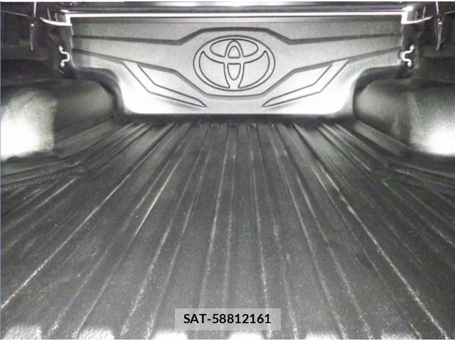 Toyota HILUX 2024-07 8647392-2