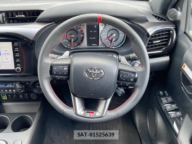 Toyota HILUX 2023-12 8647990-10
