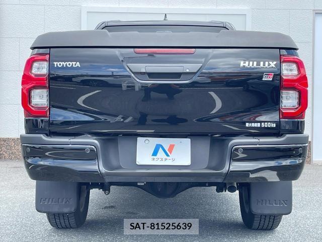 Toyota HILUX 2023-12 8647990-14