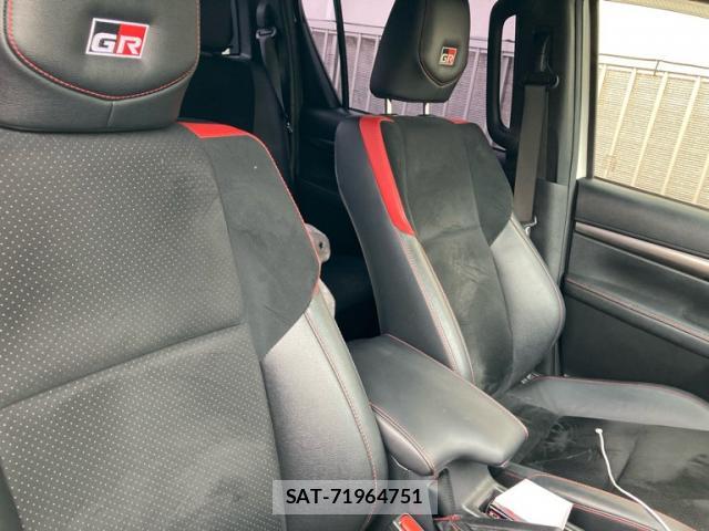 Toyota HILUX 2022-02 8648507-10