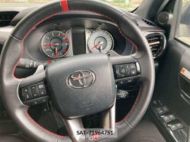 Toyota HILUX 2022-02 8648507-11