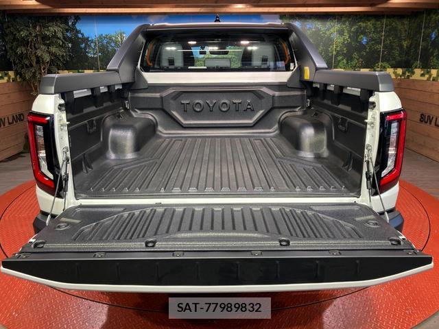 Toyota HILUX 2026-07 8649877-10