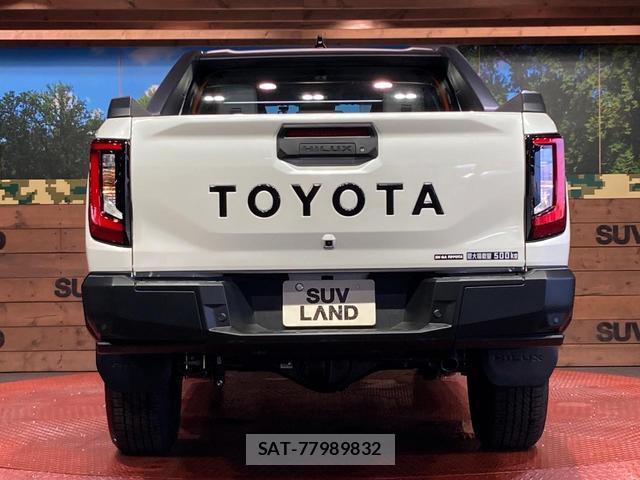 Toyota HILUX 2026-07 8649877-14