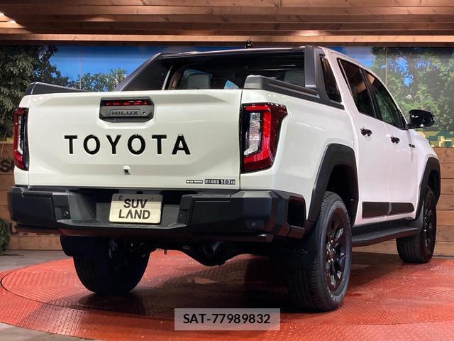 Toyota HILUX 2026-07 8649877-16