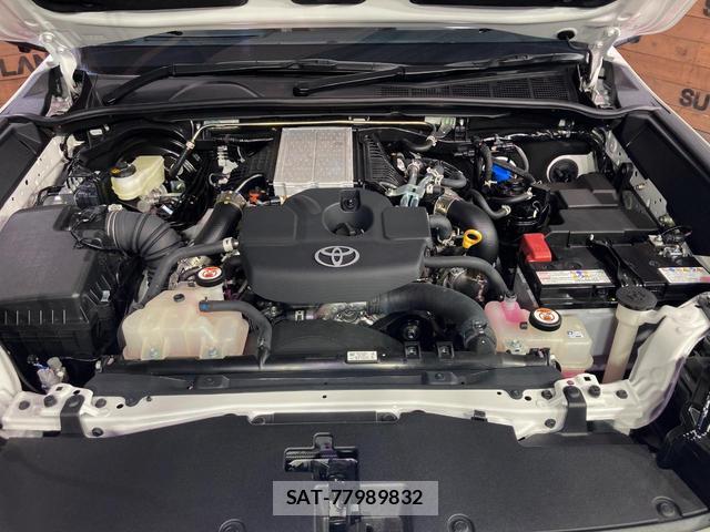 Toyota HILUX 2026-07 8649877-17