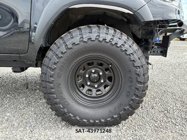 Toyota HILUX 2020-05 8649932-15