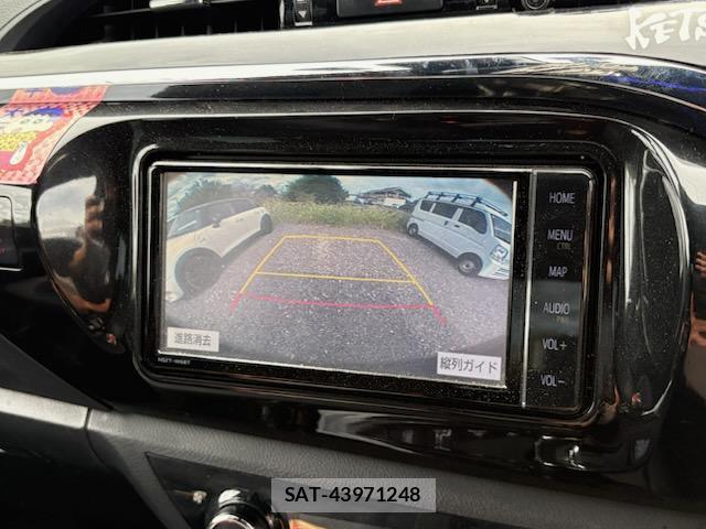 Toyota HILUX 2020-05 8649932-4