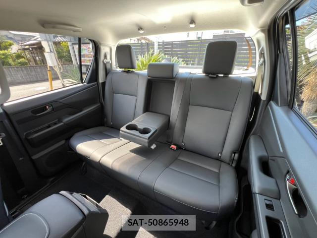 Toyota HILUX 2026-08 8649953-12