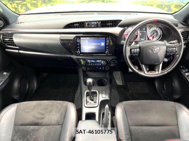 Toyota HILUX 2022-11 8651107-1