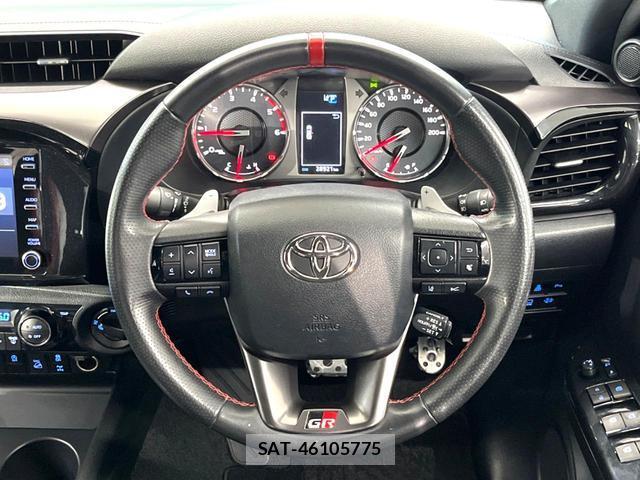 Toyota HILUX 2022-11 8651107-10