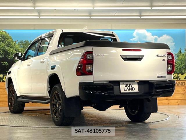 Toyota HILUX 2022-11 8651107-16