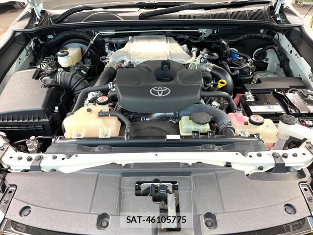 Toyota HILUX 2022-11 8651107-17