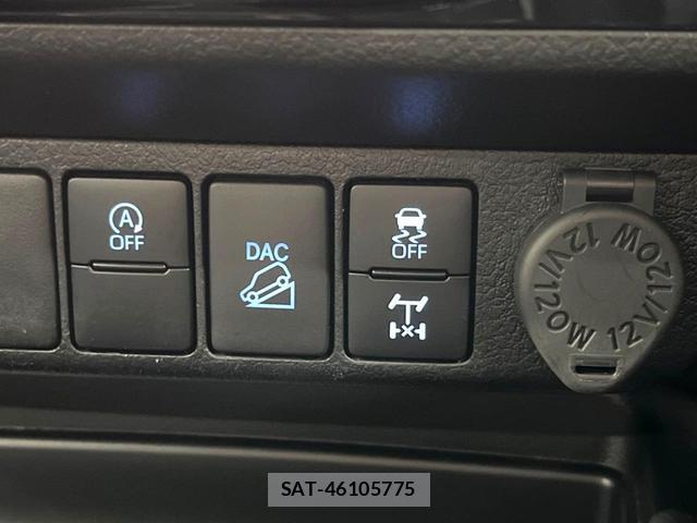 Toyota HILUX 2022-11 8651107-5