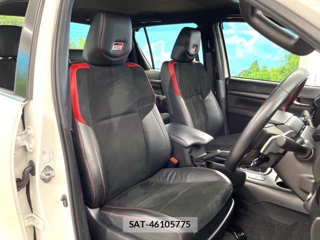 Toyota HILUX 2022-11 8651107-7