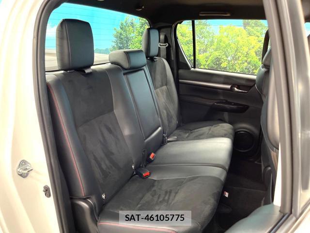 Toyota HILUX 2022-11 8651107-8
