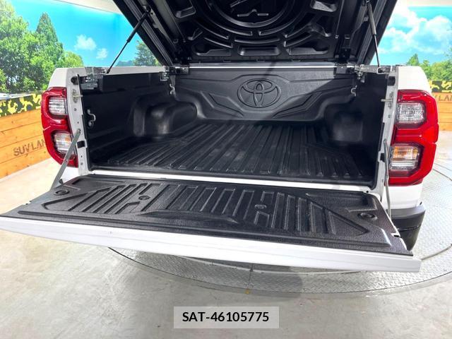 Toyota HILUX 2022-11 8651107-9
