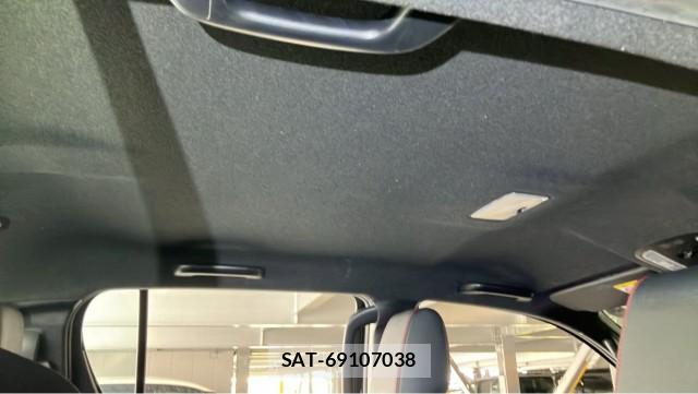 Toyota HILUX 2024-06 8651390-15