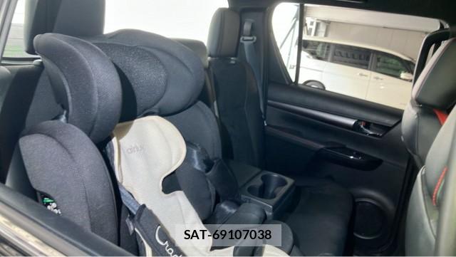 Toyota HILUX 2024-06 8651390-6