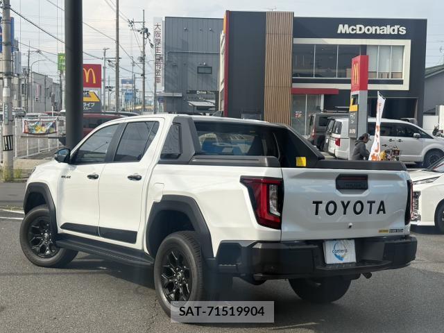 Toyota HILUX 2026-08 8651949-5