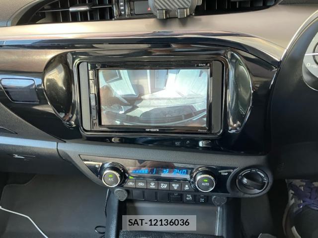 Toyota HILUX 2021-10 8652332-19