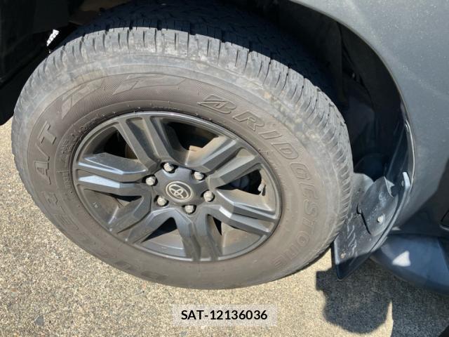 Toyota HILUX 2021-10 8652332-9