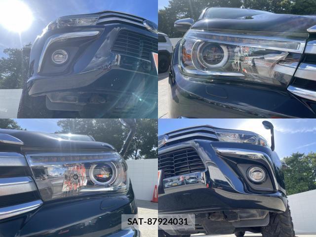 Toyota HILUX 2018-08 8652566-3