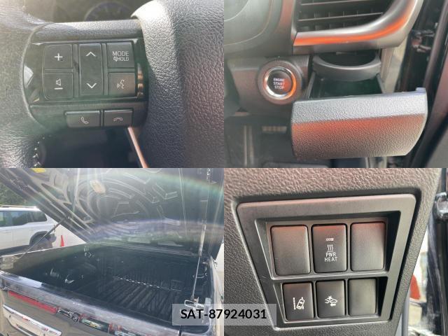 Toyota HILUX 2018-08 8652566-9