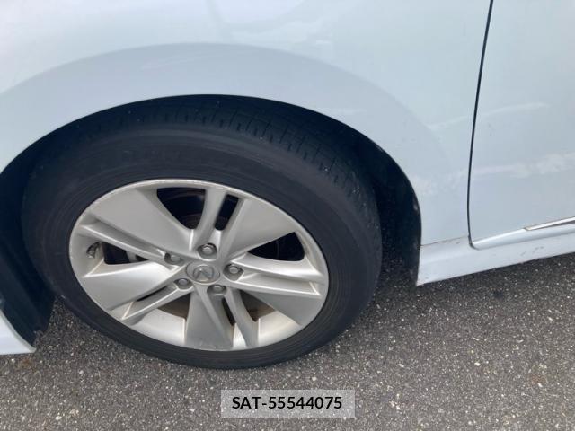 Lexus HS 2009-12 8648619-5