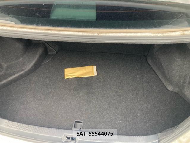 Lexus HS 2009-12 8648619-7