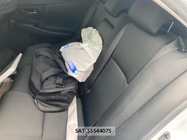 Lexus HS 2009-12 8648619-8