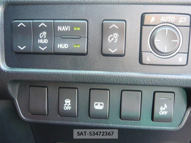 Lexus HS 2015-09 8649795-12