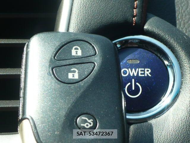 Lexus HS 2015-09 8649795-5